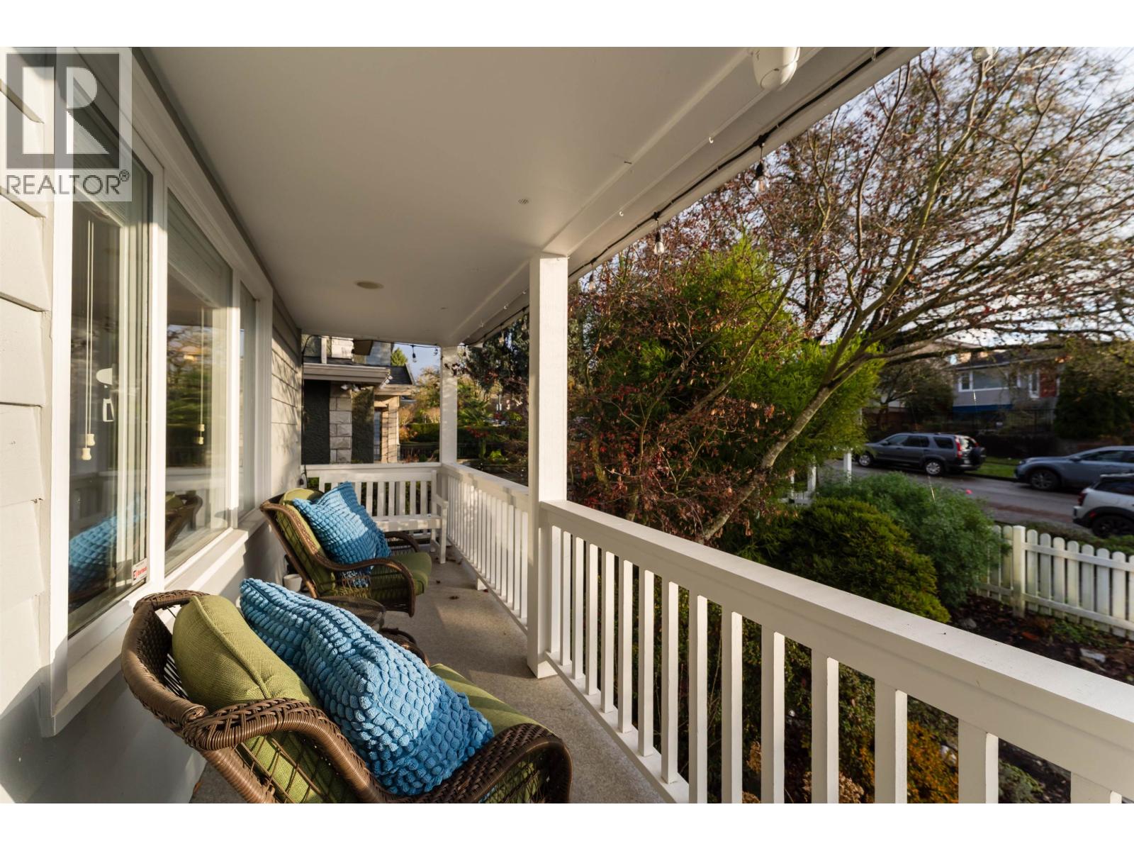 231 E 40th Avenue, Vancouver, British Columbia  V5W 1L7 - Photo 3 - R3072565