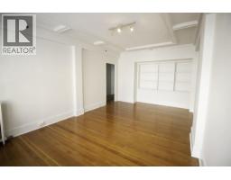 <div class="price">$1,700 Monthly</div> 26 777 Burrard Street, Vancouver<br><div style="margin-bottom:8px;"><small>Downtown Suites Ltd.</small></div><div class='bed_bath'>1 Bath</div>