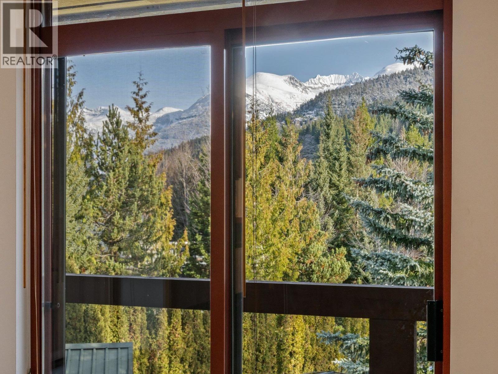 207 8080 Nicklaus North Boulevard, Whistler, British Columbia V8E 1J7 - Photo 3 - R3030781