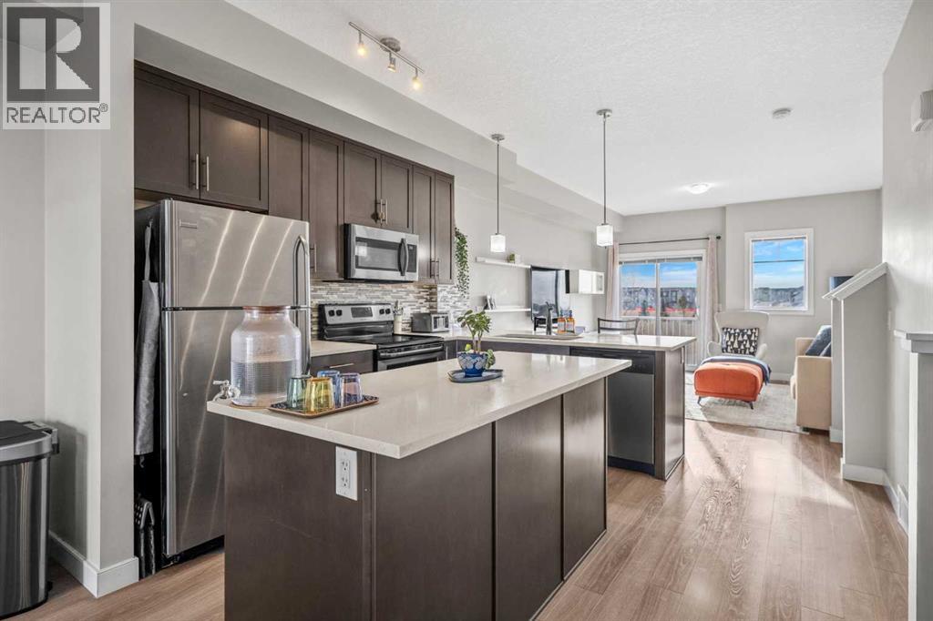 51 Redstone Circle Ne, Calgary, Alberta  T3N 0M8 - Photo 4 - A2270940