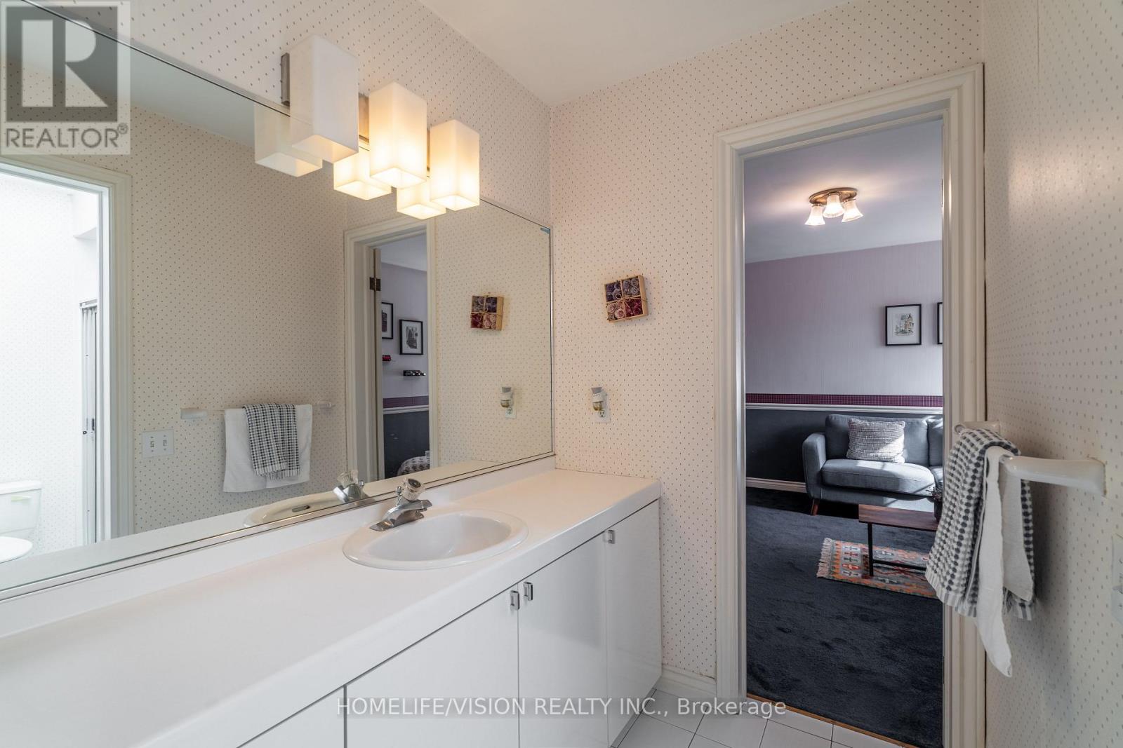 15 Daffodil Avenue, Markham, Ontario  L3T 1N2 - Photo 30 - N12604612