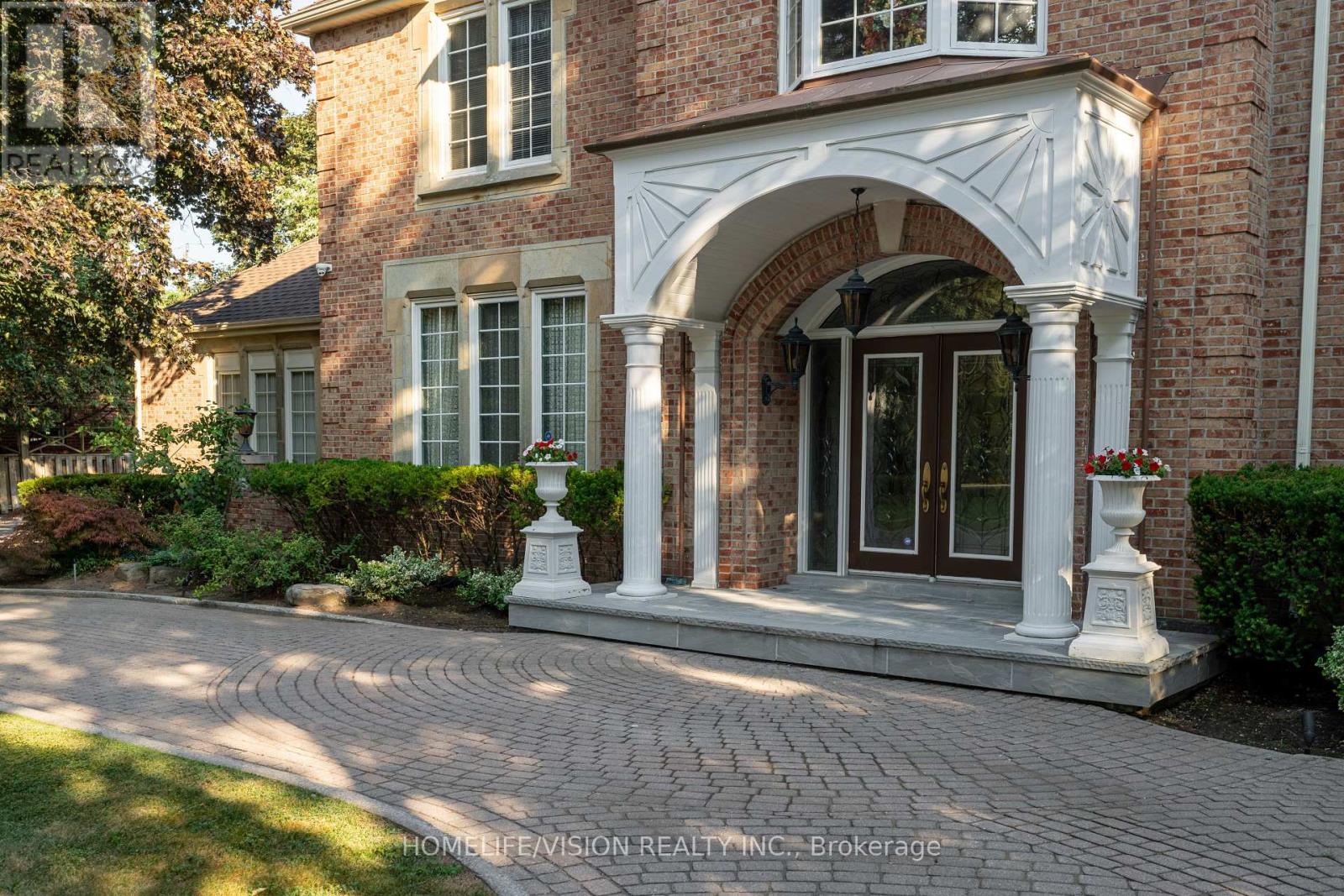 15 Daffodil Avenue, Markham, Ontario  L3T 1N2 - Photo 6 - N12604612