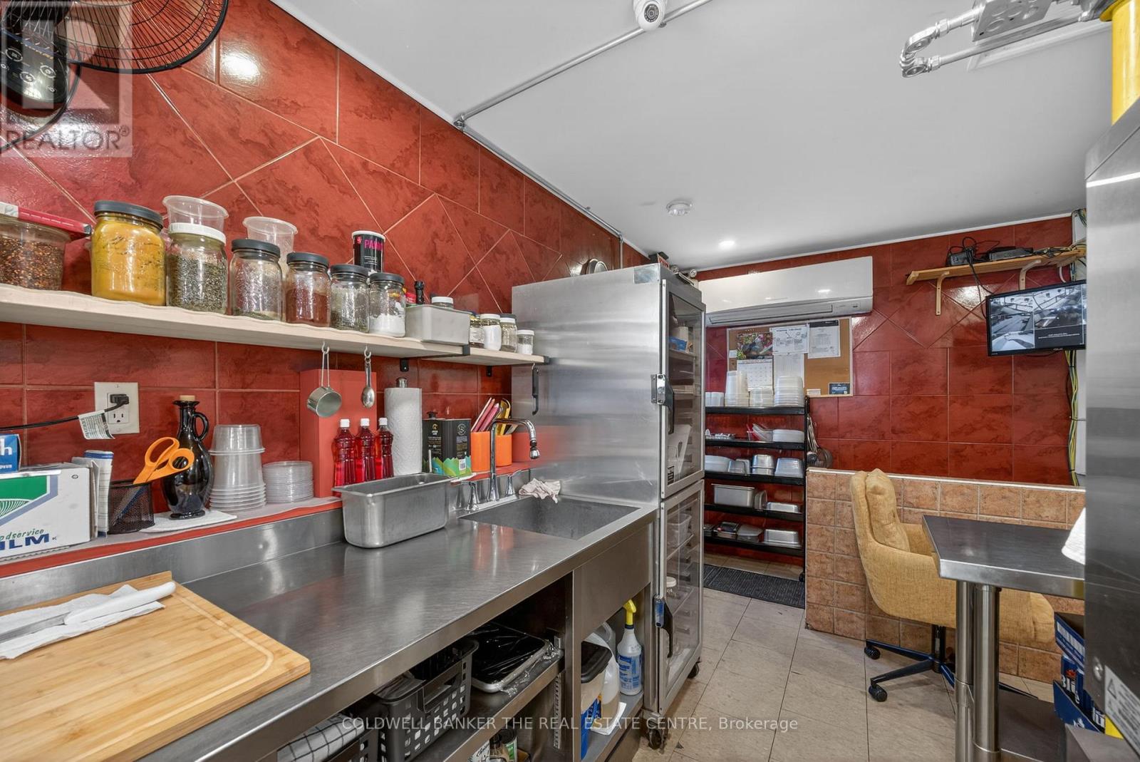 56 Yonge Street S, Springwater (Elmvale), Ontario  L0L 1P0 - Photo 16 - S12597754