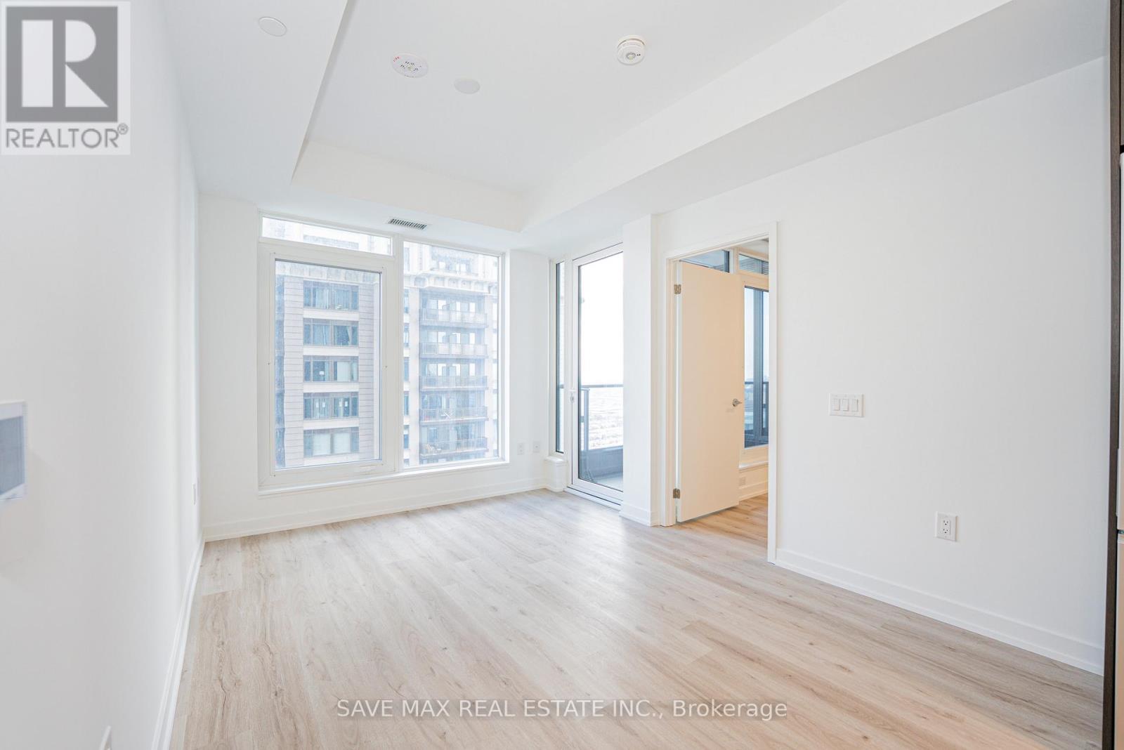 2805 - 395 Square One Drive, Mississauga, Ontario  L5B 0P6 - Photo 11 - W12597988