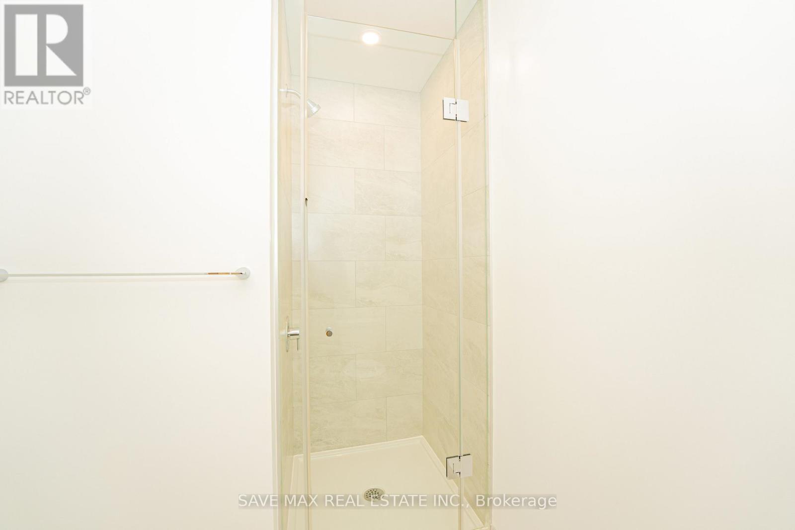 2805 - 395 Square One Drive, Mississauga, Ontario  L5B 0P6 - Photo 18 - W12597988