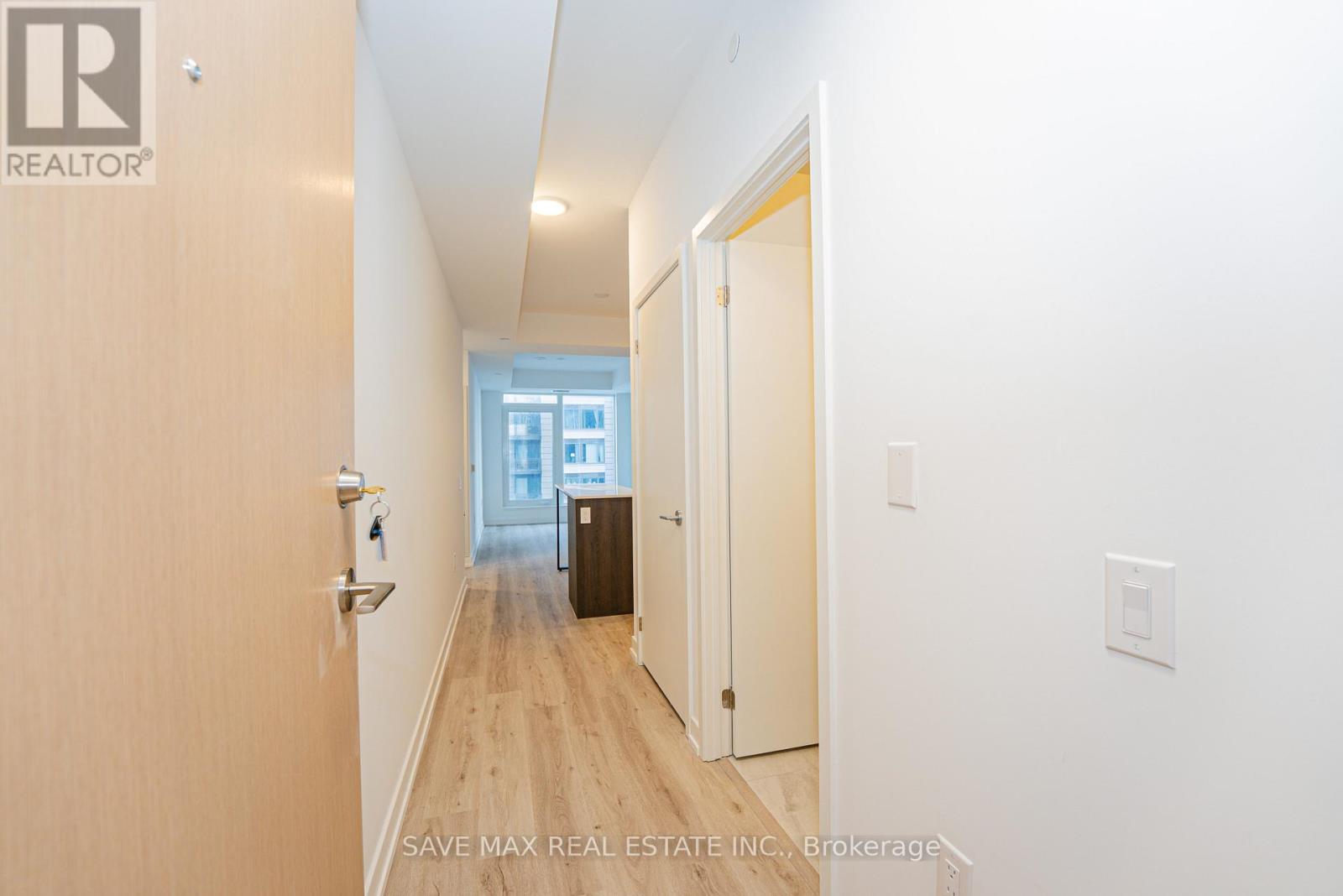 2805 - 395 Square One Drive, Mississauga, Ontario  L5B 0P6 - Photo 7 - W12597988