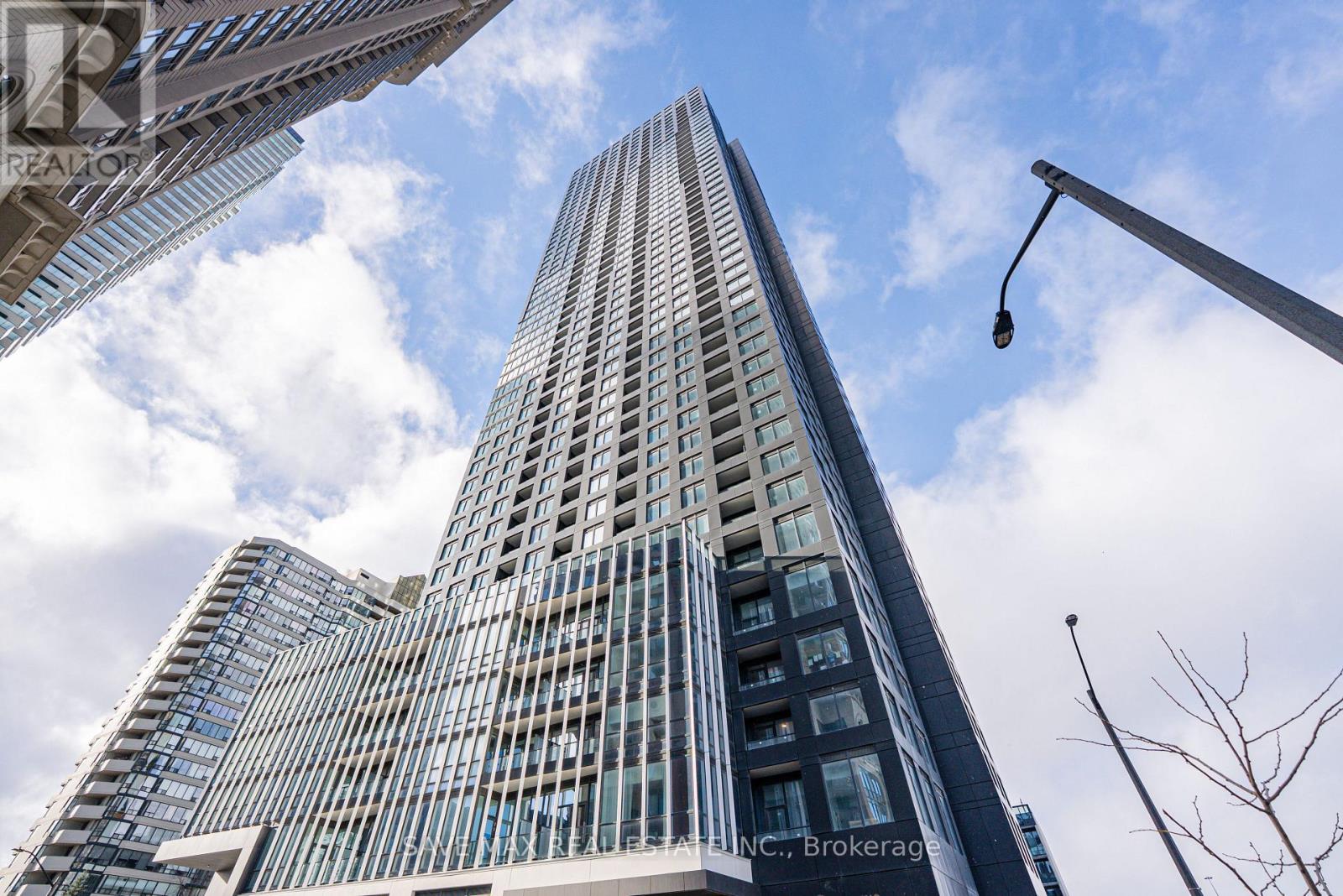 2805 - 395 Square One Drive, Mississauga, Ontario  L5B 0P6 - Photo 34 - W12597988