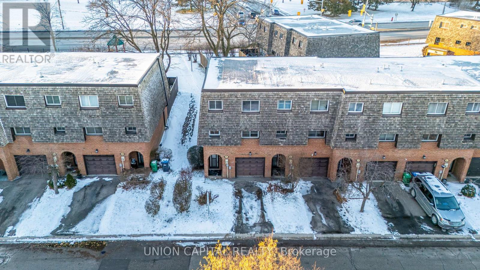 9 Briar Path, Brampton, Ontario  L6T 2A2 - Photo 47 - W12605924