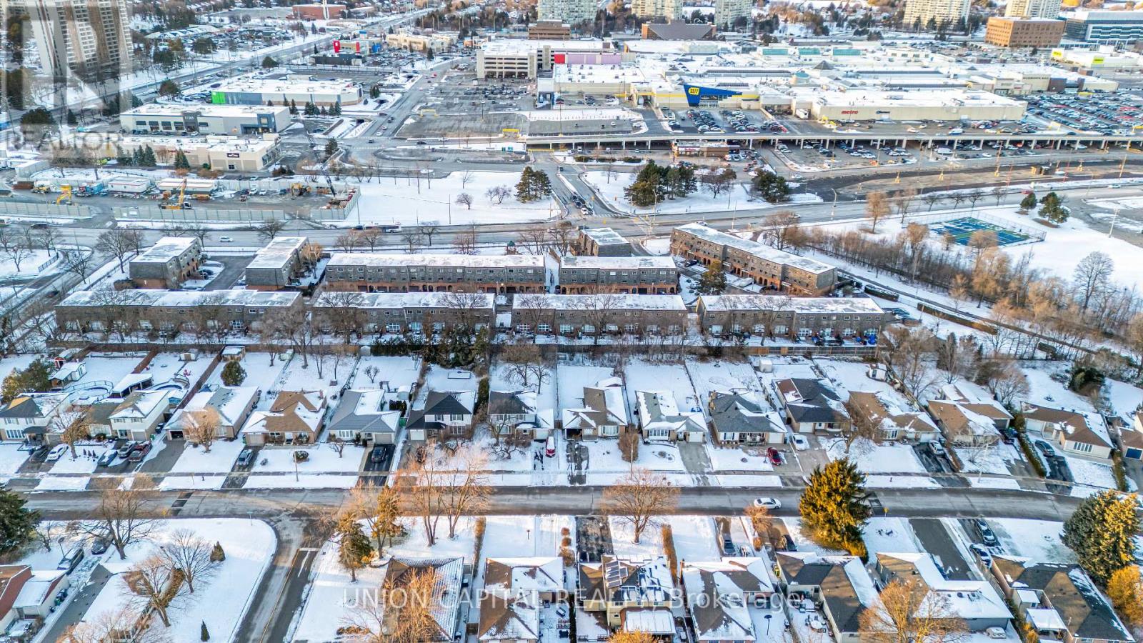 9 Briar Path, Brampton, Ontario  L6T 2A2 - Photo 45 - W12605924