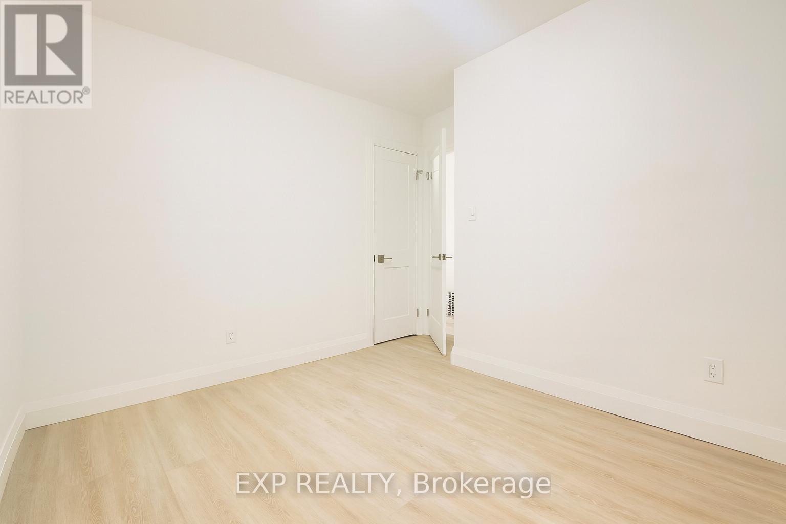 Upper - 62 Harold Avenue, Kitchener, Ontario  N2A 2H8 - Photo 14 - X12603130