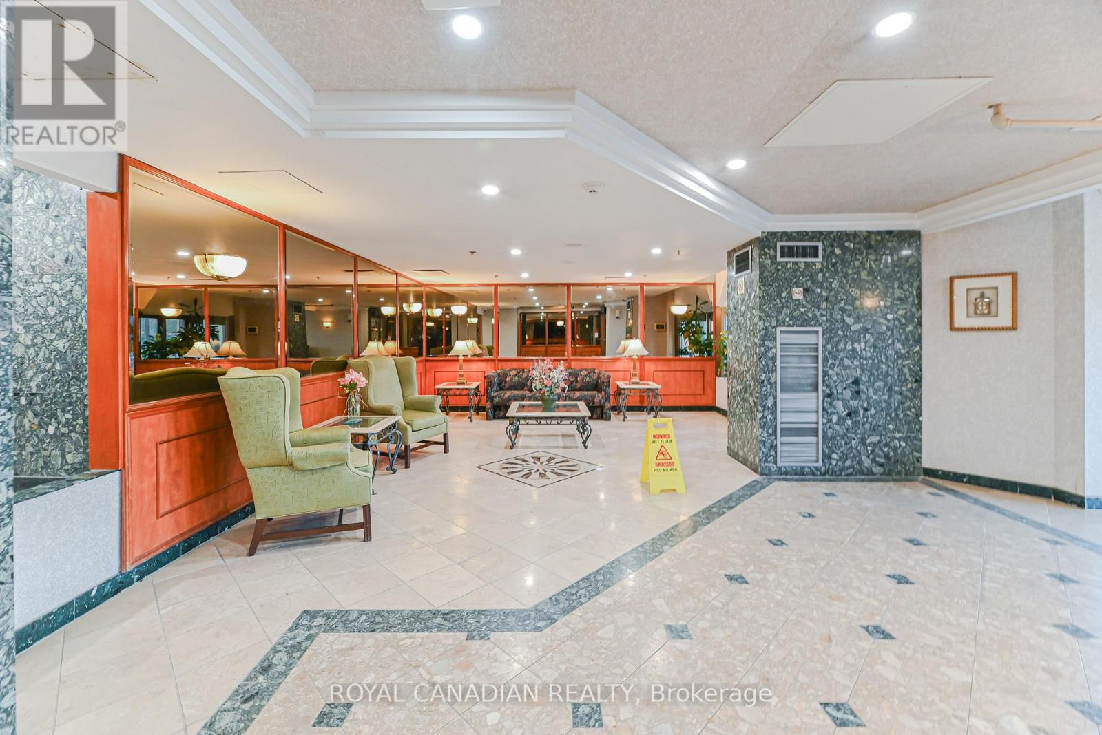 703 - 88 Alton Towers Circle, Toronto, Ontario M1V 5C5 - Photo 4 - E12606522