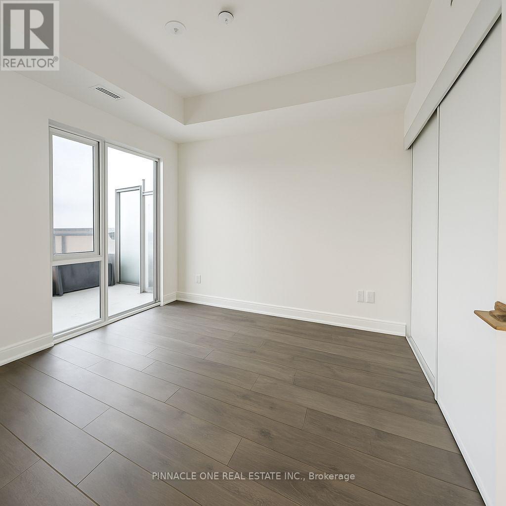 906 - 715 Davis Drive, Newmarket, Ontario  L3Y 0J2 - Photo 8 - N12606510