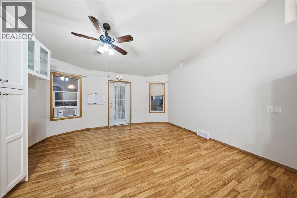 5905 61 Avenue, Ponoka, Alberta T4J 1T8 - Photo 28 - A2273314