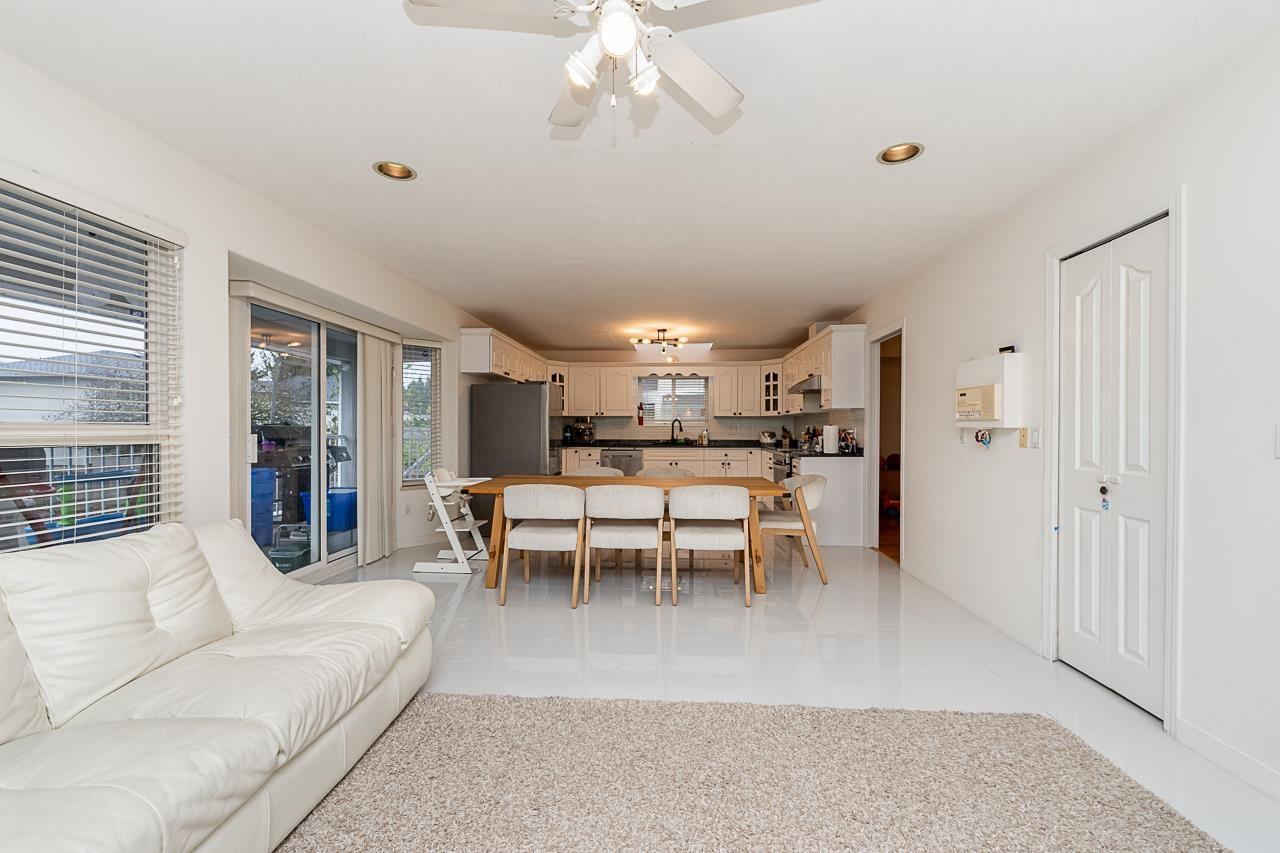 10132 156th Street, Surrey, British Columbia  V3R 4L5 - Photo 7 - R3072552