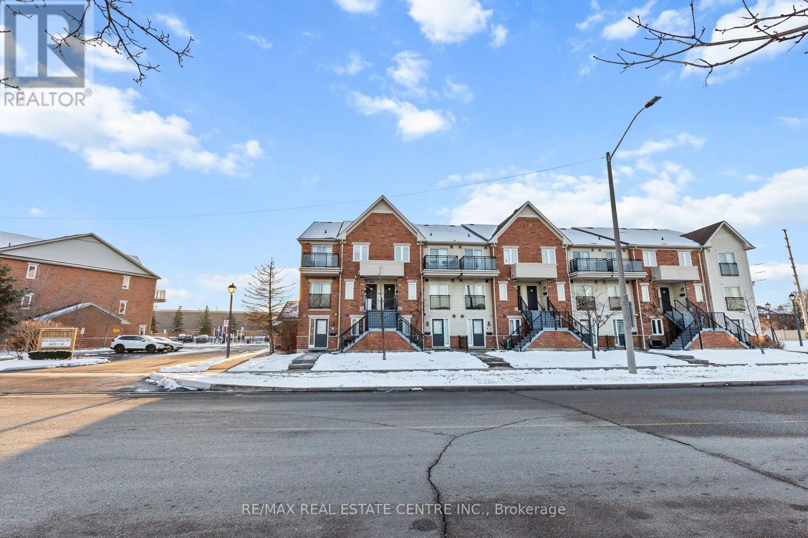 33 - 4620 Guildwood Way, Mississauga, Ontario  L5R 4H5 - Photo 2 - W12606528