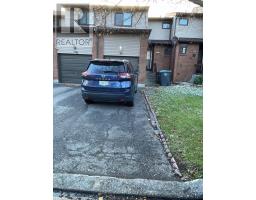 96 CARLETON PLACE, Brampton, Ontario
