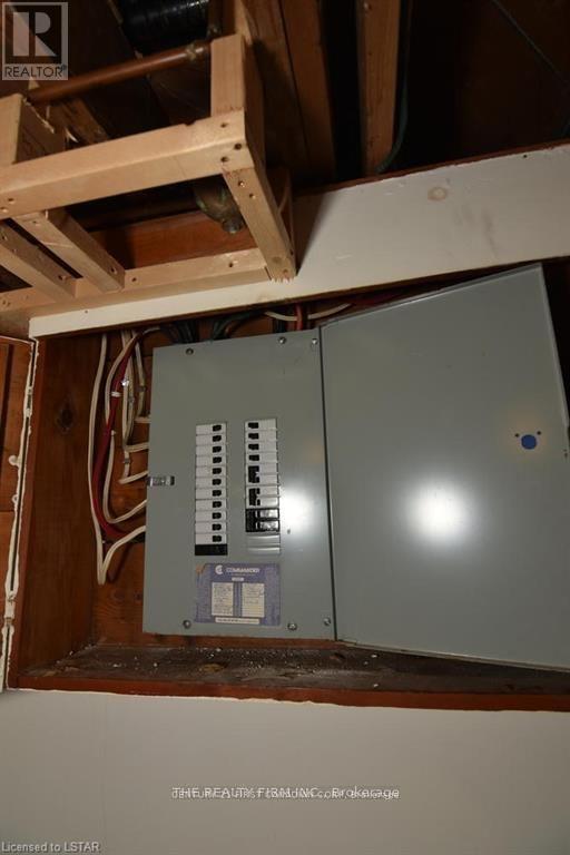 65 Irving Place, London East, Ontario  N5V 2H6 - Photo 16 - X12584732