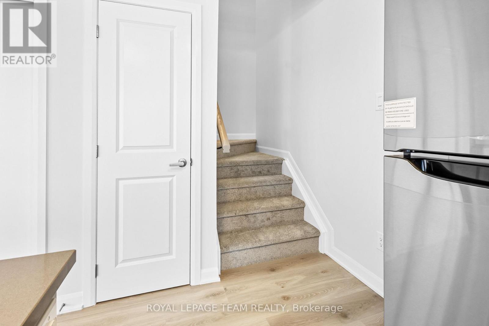 1203 Creekway Private, Ottawa, Ontario  K2T 0T1 - Photo 13 - X12604892