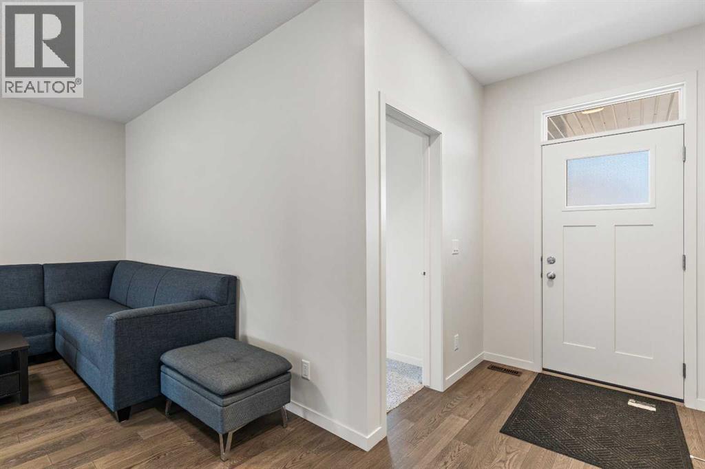 105 Chelsea Glen, Chestermere, Alberta  T1X 2P4 - Photo 5 - A2265301