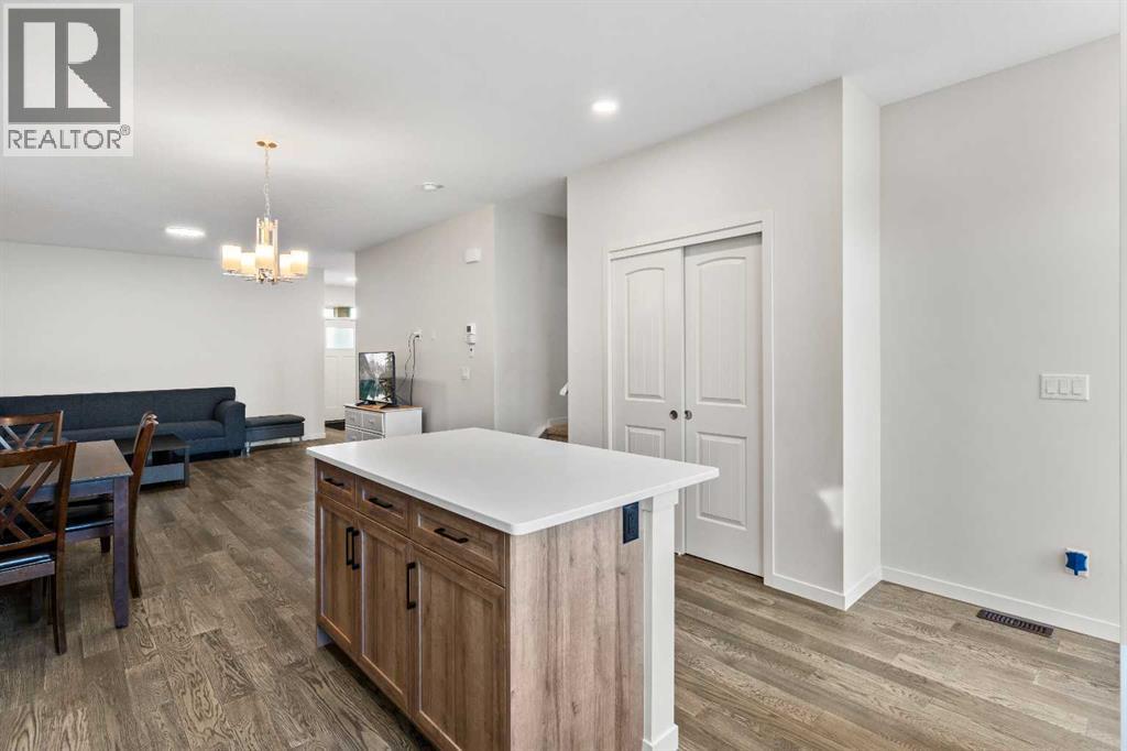 105 Chelsea Glen, Chestermere, Alberta  T1X 2P4 - Photo 17 - A2265301