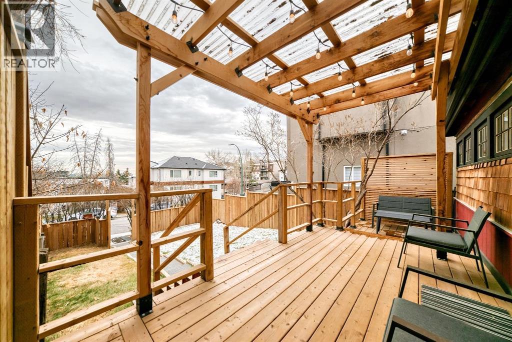 3835 Parkhill Street Sw, Calgary, Alberta  T2S 2Z5 - Photo 3 - A2273440