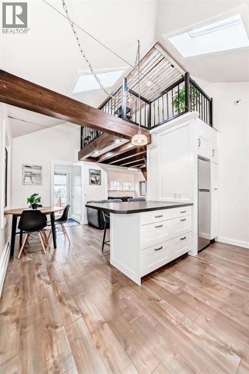 3835 Parkhill Street Sw, Calgary, Alberta  T2S 2Z5 - Photo 9 - A2273440