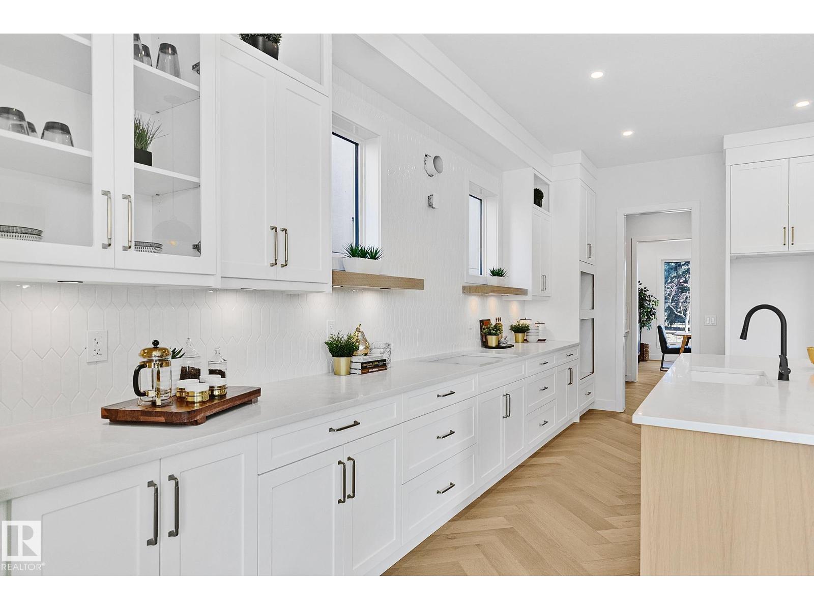 10404 70 St Nw, Edmonton, Alberta  T6A 2T6 - Photo 16 - E4467576