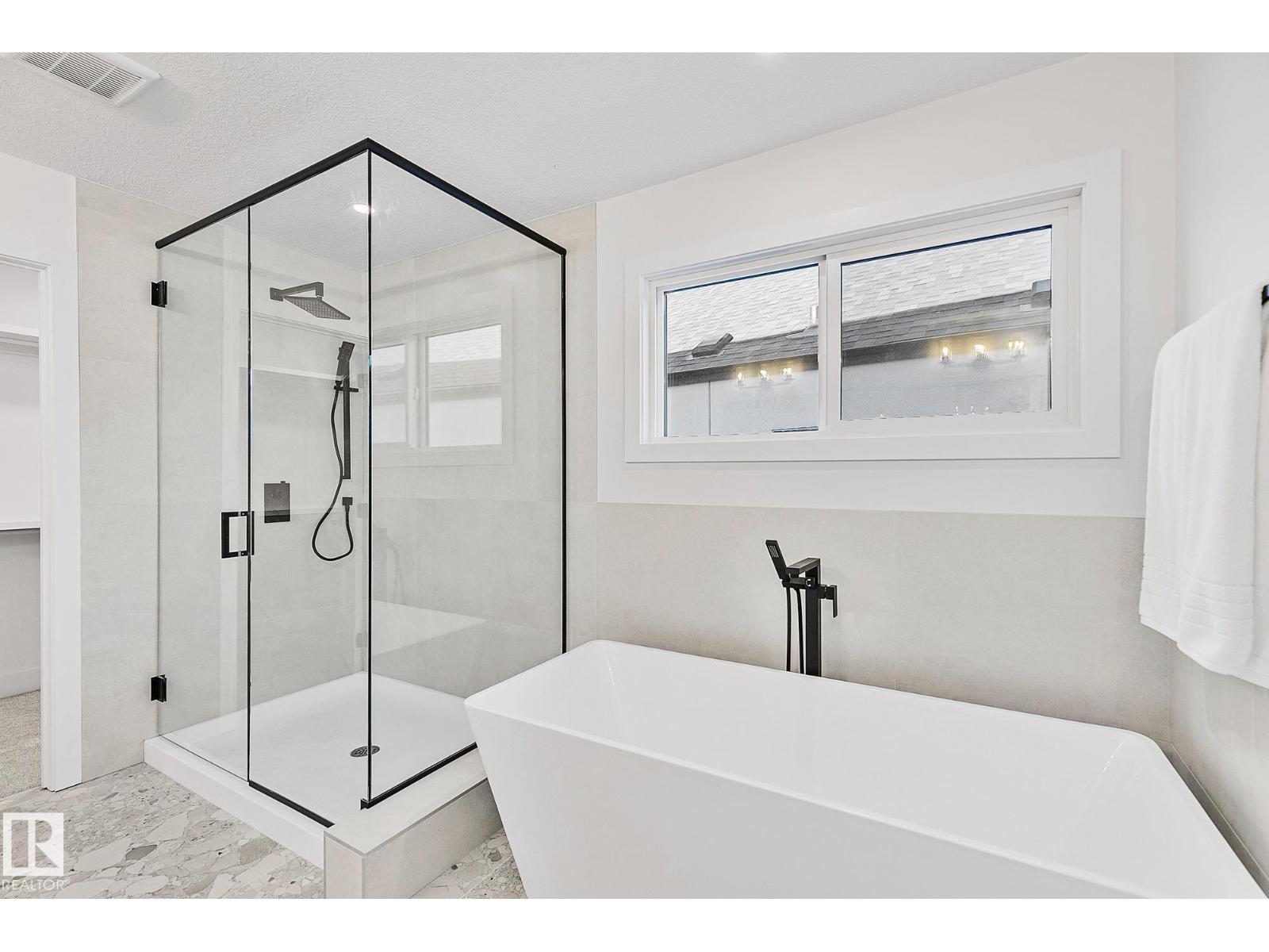 10404 70 St Nw, Edmonton, Alberta  T6A 2T6 - Photo 38 - E4467576