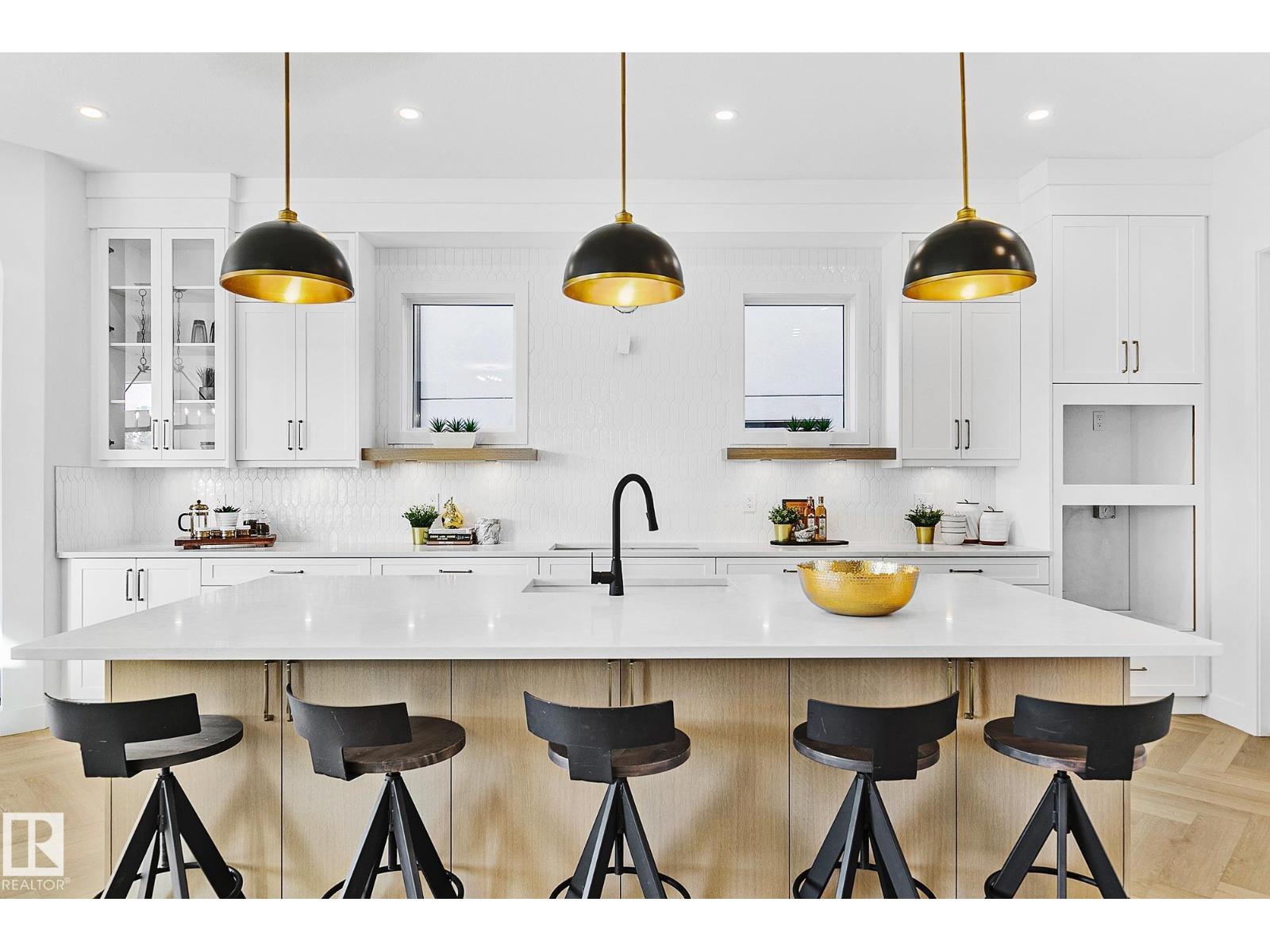 10404 70 St Nw, Edmonton, Alberta  T6A 2T6 - Photo 8 - E4467576