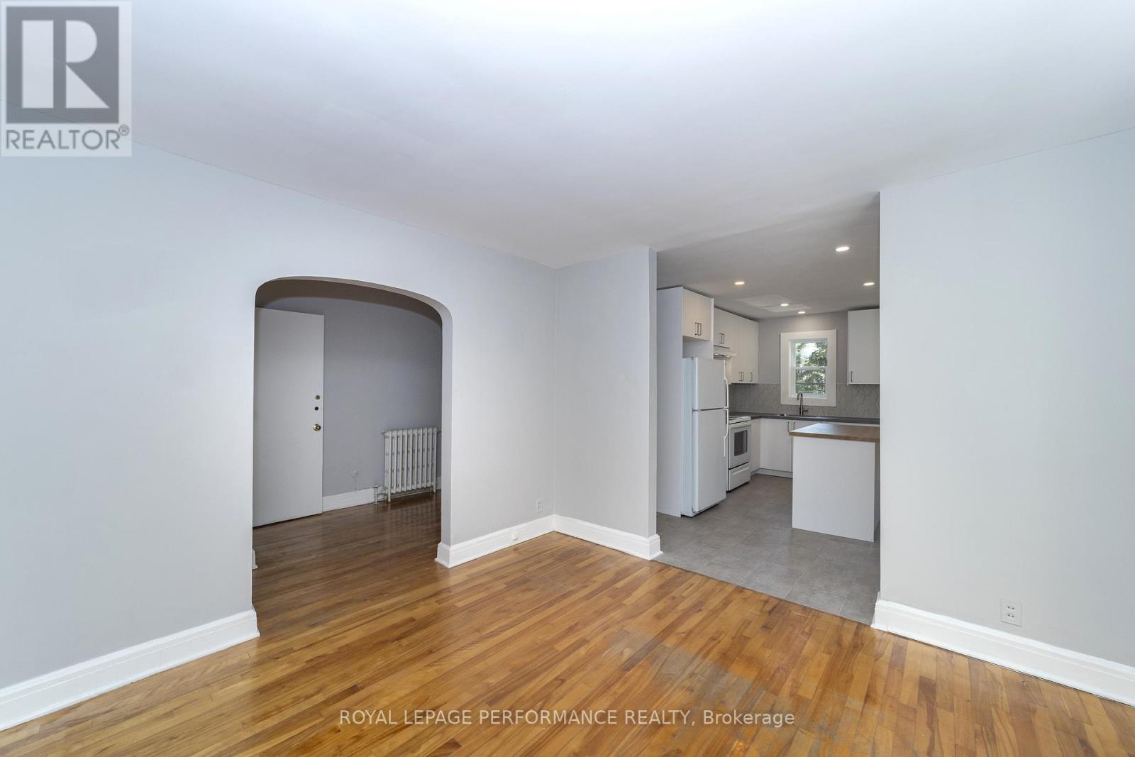 A - 17 Springfield Road, Ottawa, Ontario  K1M 1C8 - Photo 3 - X12606614