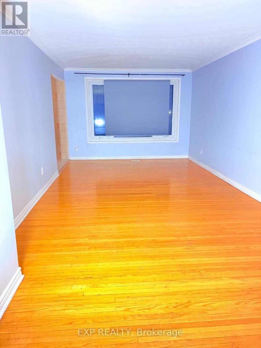 Upper Unit - 60 Seacliff Boulevard, Toronto, Ontario M9L 2G4 - Photo 36 - W12517888