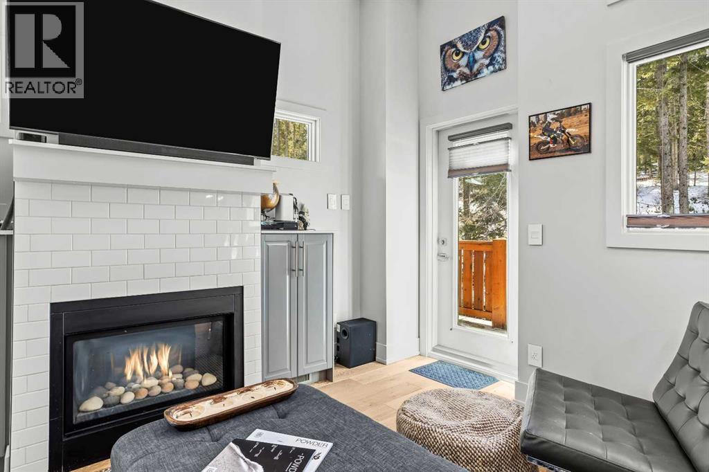 501h, 3000 Stewart Creek Drive, Canmore, Alberta  T1W 0G5 - Photo 6 - A2265412