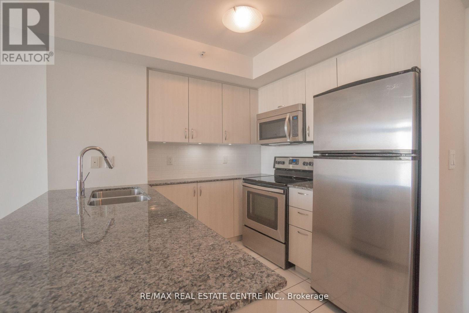 1910 - 5740 Yonge Street, Toronto, Ontario  M2M 0B1 - Photo 8 - C12606564