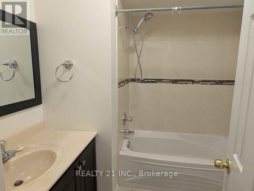 3 - 2 White Abbey Parkway, Toronto, Ontario  M1R 5A1 - Photo 14 - E12606590