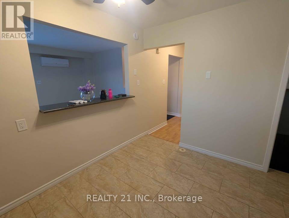 3 - 2 White Abbey Parkway, Toronto, Ontario  M1R 5A1 - Photo 3 - E12606590