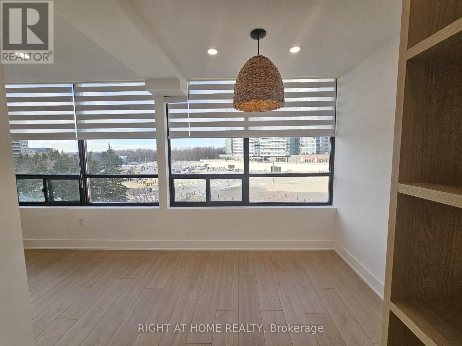 512 - 7460 Bathurst Street, Vaughan, Ontario L4J 7K9 - Photo 10 - N12593610