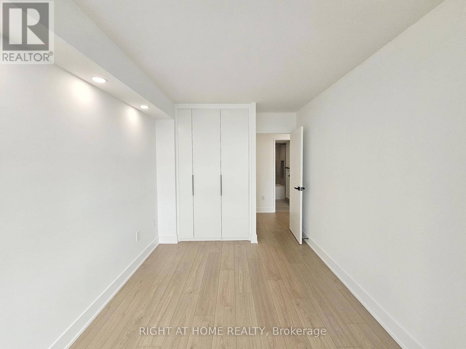 512 - 7460 Bathurst Street, Vaughan, Ontario L4J 7K9 - Photo 24 - N12593610