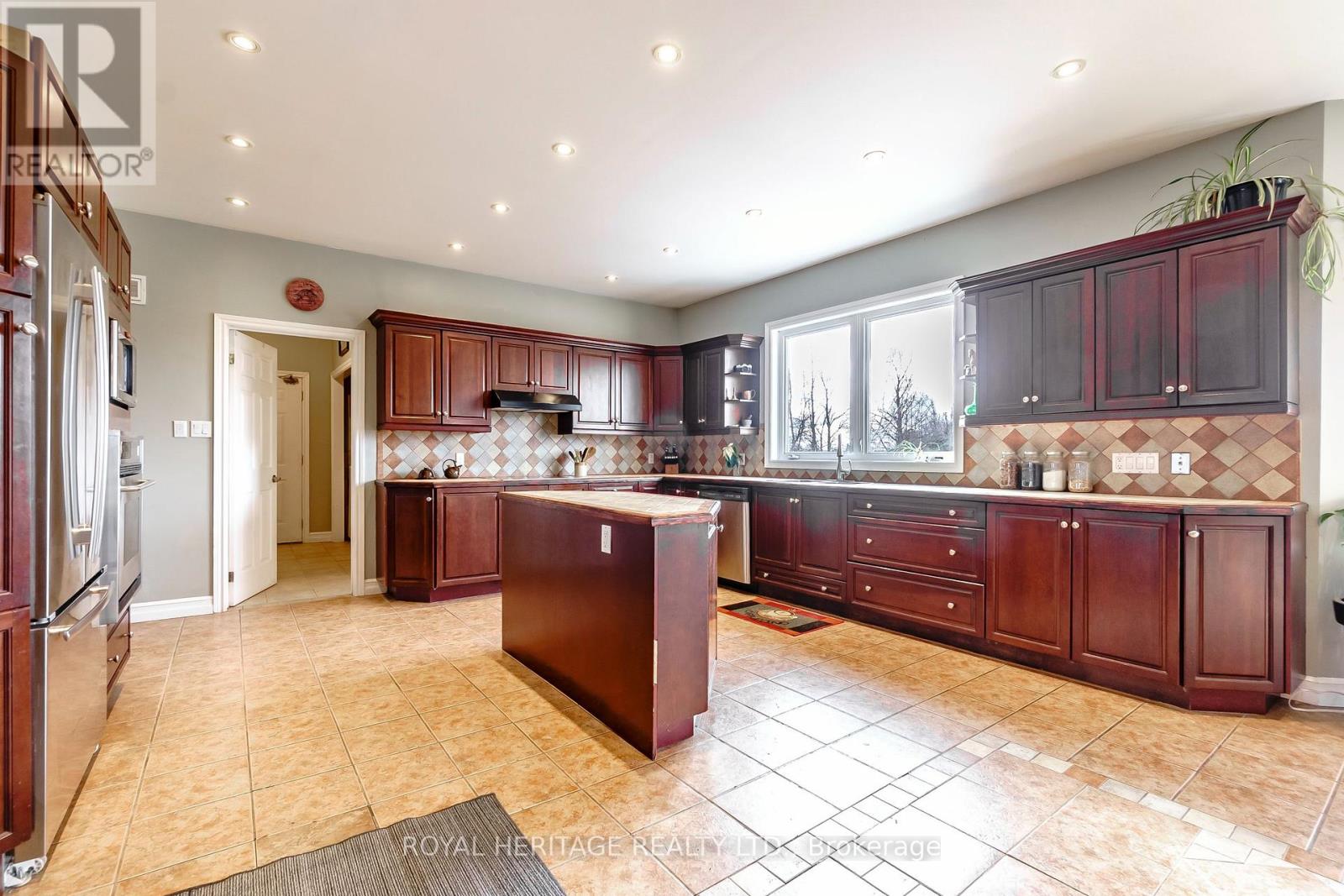 2435 Elm Tree Road, Kawartha Lakes, Ontario  K0M 1E0 - Photo 11 - X12597342