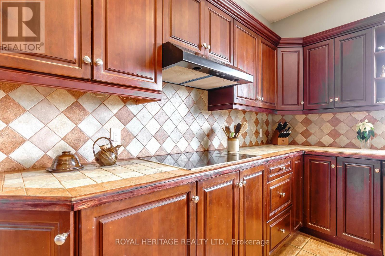 2435 Elm Tree Road, Kawartha Lakes, Ontario  K0M 1E0 - Photo 16 - X12597342