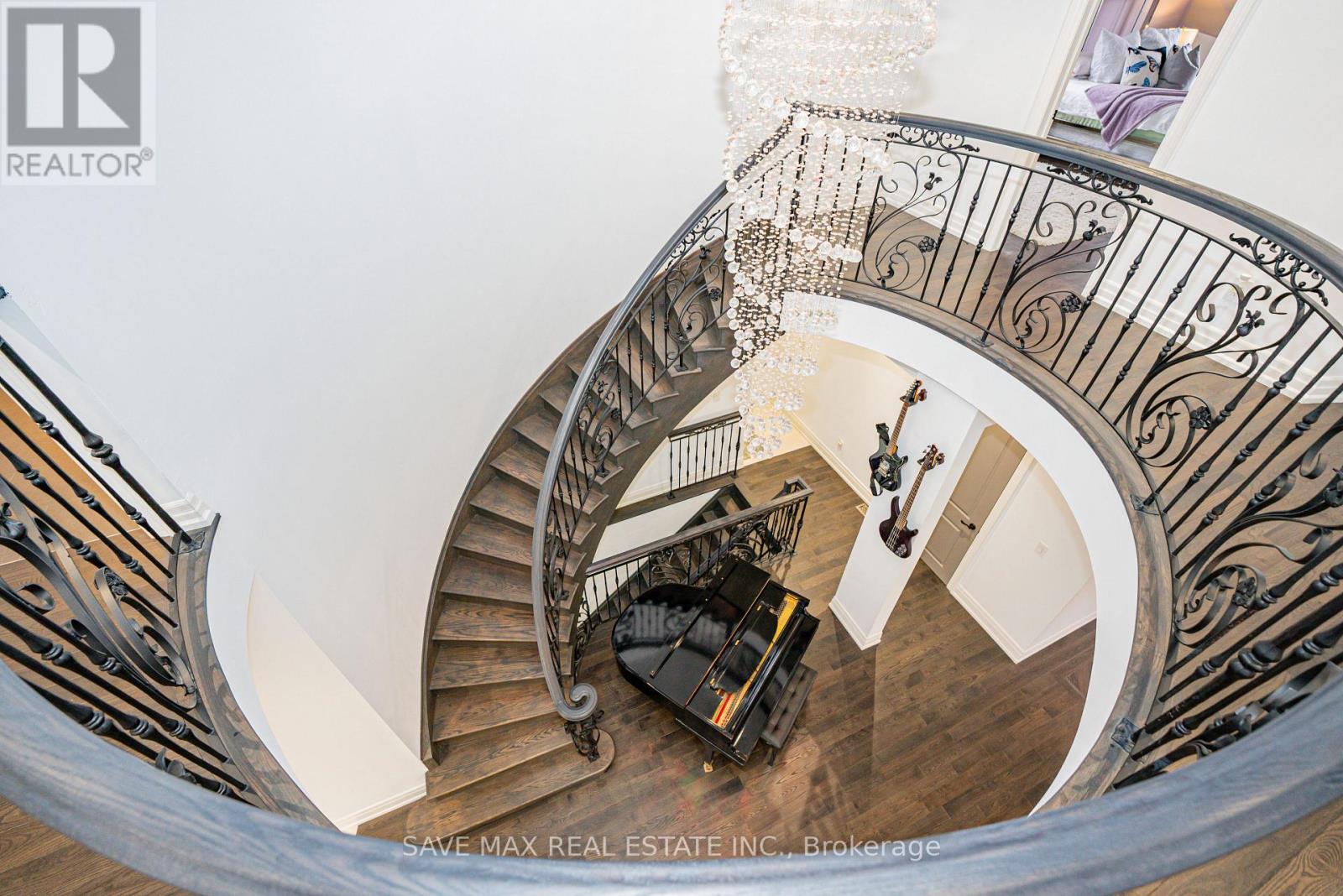 23 Hillcrest Avenue, Brampton, Ontario  L6W 1Y7 - Photo 17 - W12606438