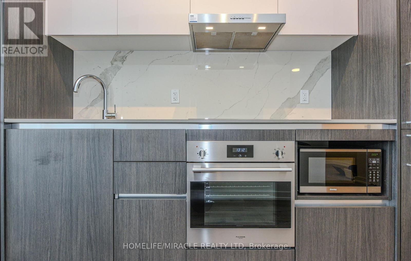 2608 - 225 Commerce Street, Vaughan, Ontario  L4K 0R1 - Photo 8 - N12606556