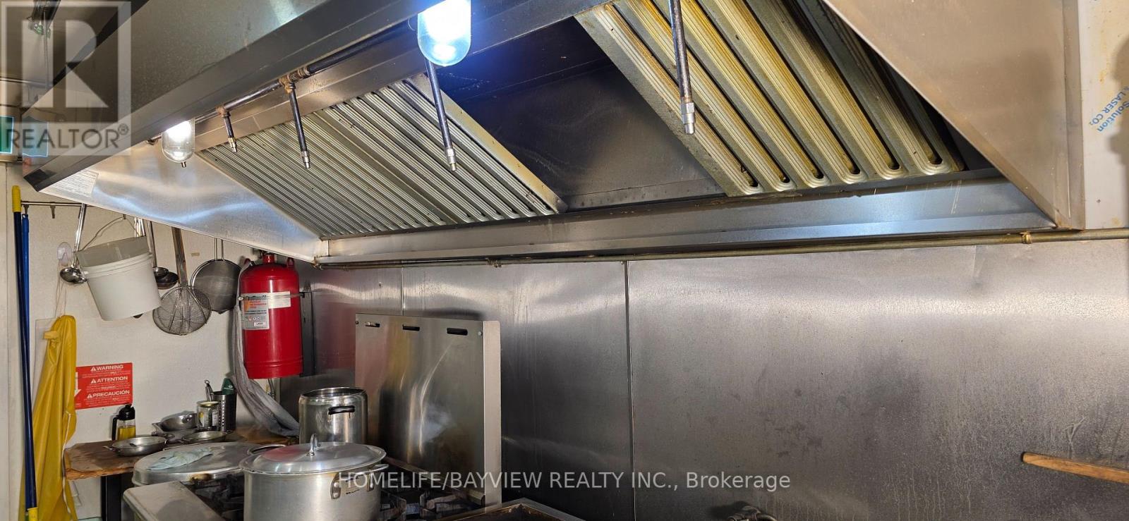 10145 Yonge Street, Richmond Hill, Ontario  L4C 1T5 - Photo 11 - N12606600