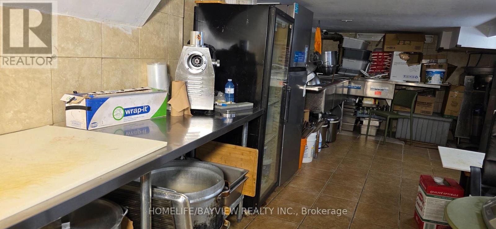 10145 Yonge Street, Richmond Hill, Ontario  L4C 1T5 - Photo 18 - N12606600