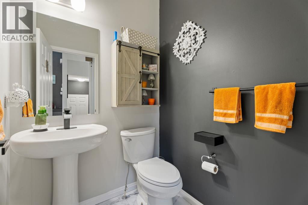 178 Buckskin Way, Cochrane, Alberta  T4C 2R7 - Photo 13 - A2261663