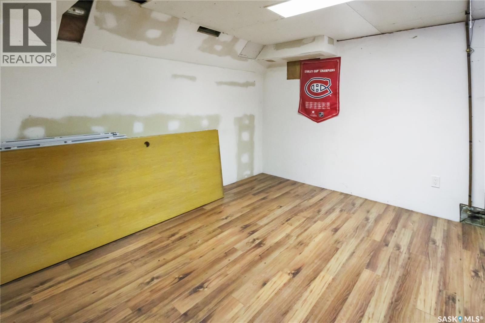 365 3rd Avenue Ne, Swift Current, Saskatchewan  S9H 2G8 - Photo 16 - SK025257