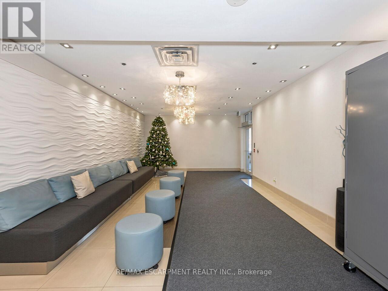 401 - 3865 Lake Shore Boulevard W, Toronto, Ontario  M8W 0A2 - Photo 34 - W12606560