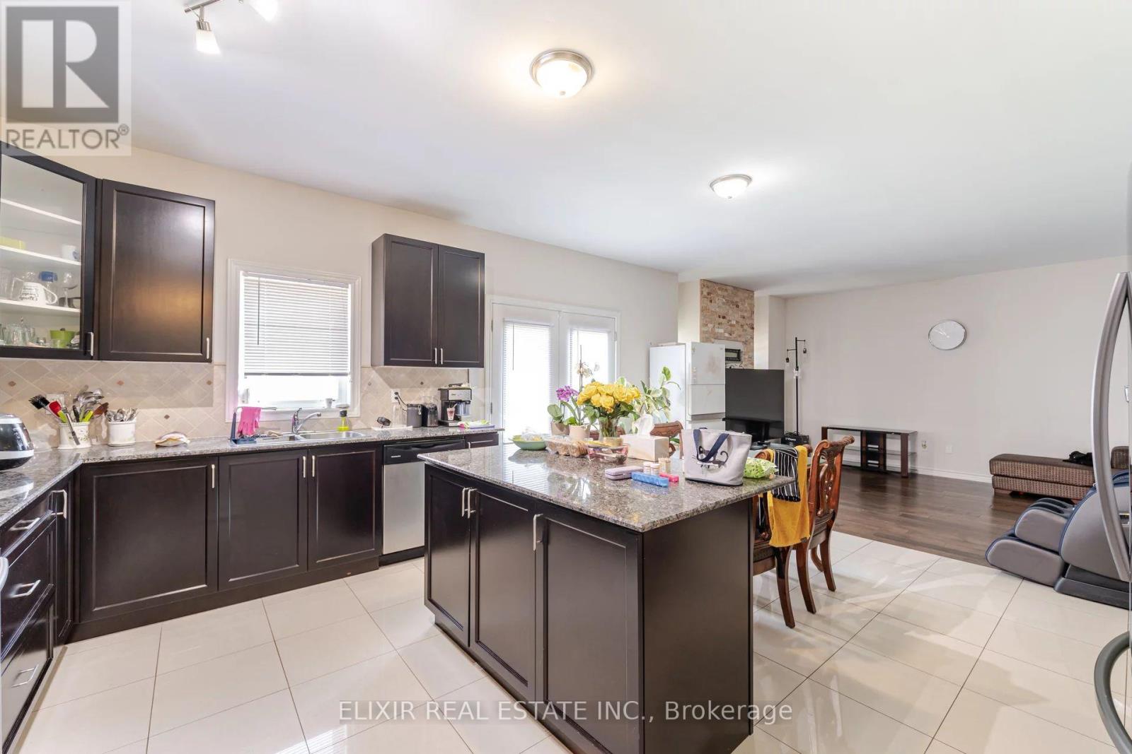 59 Lola Crescent, Brampton, Ontario L7A 4J8 - Photo 10 - W12606562