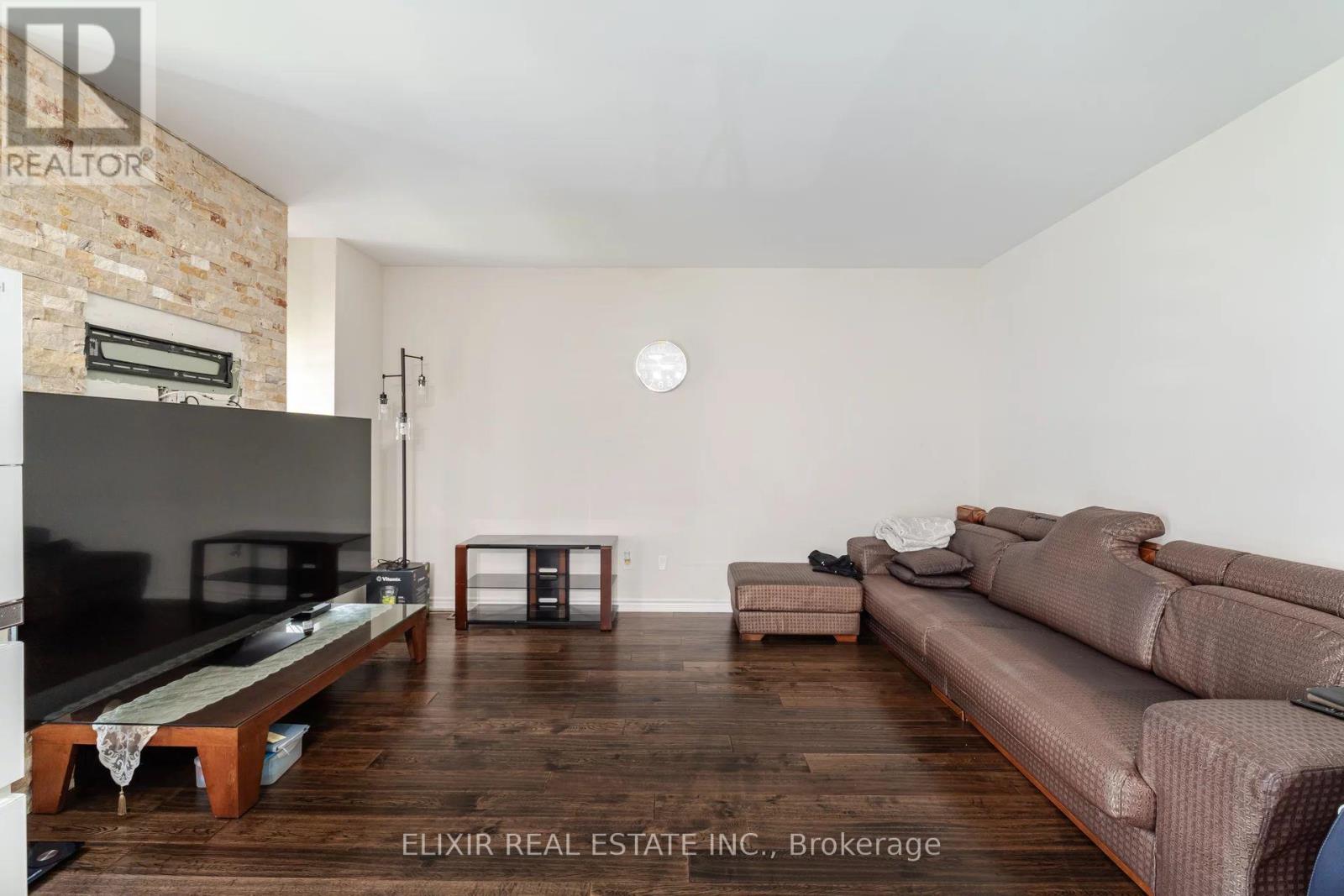 59 Lola Crescent, Brampton, Ontario L7A 4J8 - Photo 14 - W12606562