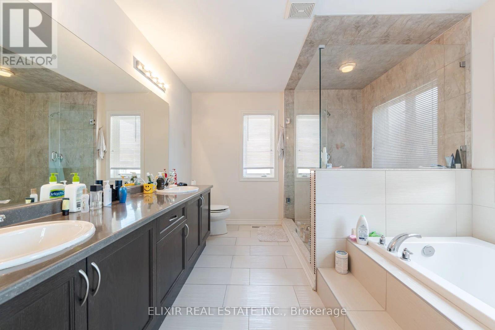 59 Lola Crescent, Brampton, Ontario L7A 4J8 - Photo 20 - W12606562