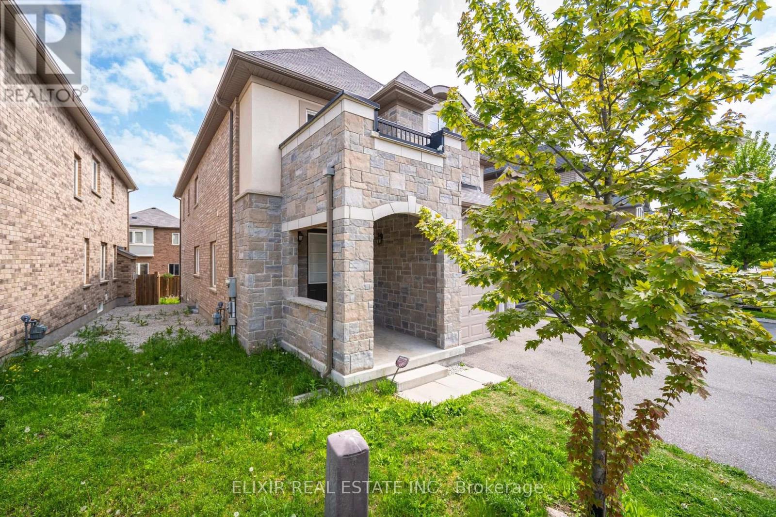 59 Lola Crescent, Brampton, Ontario L7A 4J8 - Photo 3 - W12606562